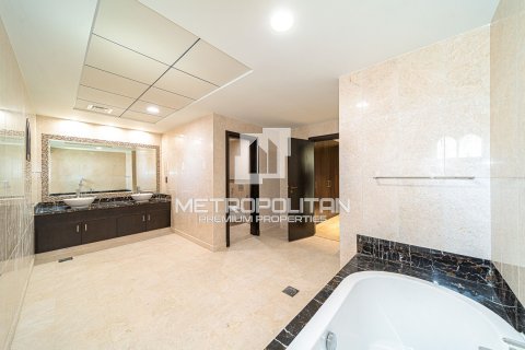 Penthouse in Palm Jumeirah, Dubai 5 bedrooms, 1178 sq.m. № 72632 - photo 18