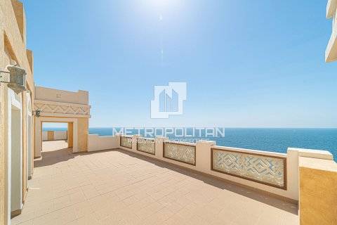Penthouse in Palm Jumeirah, Dubai 5 bedrooms, 1178 sq.m. № 72632 - photo 23