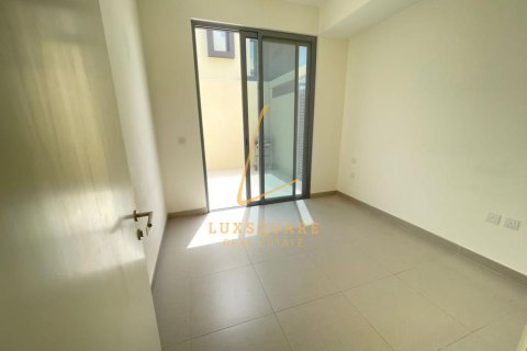Villa en Dubai Hills Estate, Dubai, 4 dormitorios, 229 m², № 72628 - foto 4