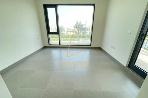 Villa en Dubai Hills Estate, Dubai, 4 dormitorios, 229 m², № 72628 - foto 2