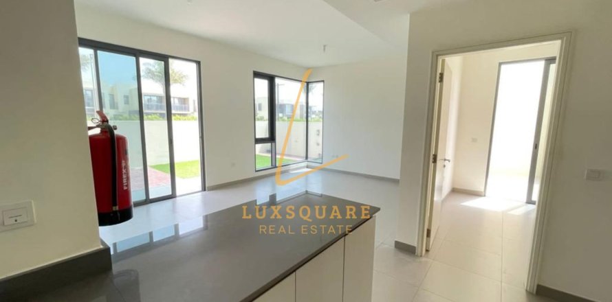 Villa en Dubai Hills Estate, Dubai, 4 dormitorios, 229 m², № 72628