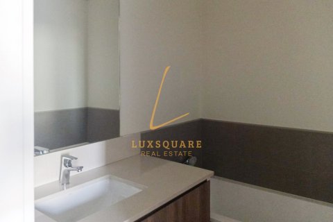 Townhouse in Dubai South (Dubai World Central), Dubai 2 bedrooms, 112 sq.m. № 72627 - photo 24