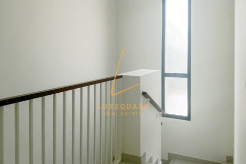 Townhouse in Dubai South (Dubai World Central), Dubai 2 bedrooms, 112 sq.m. № 72627 - photo 8