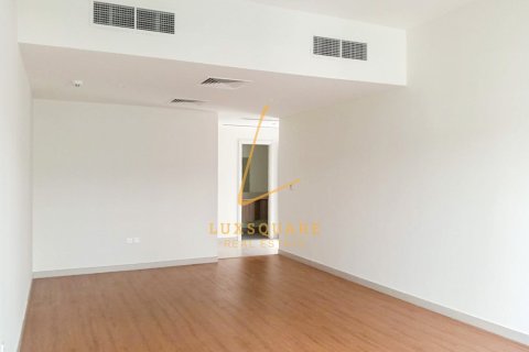 Townhouse in Dubai South (Dubai World Central), Dubai 2 bedrooms, 112 sq.m. № 72627 - photo 12