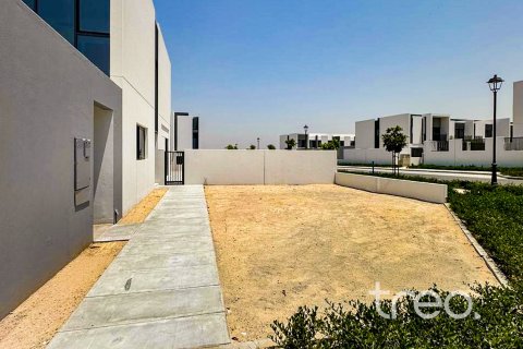Снять в аренду таунхаус в Дубае: 4 спальни, 216.74м², № 124801 - фото 23