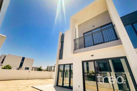 Таунхаус в Дубае, 4 спальни, 216.74м², № 124801