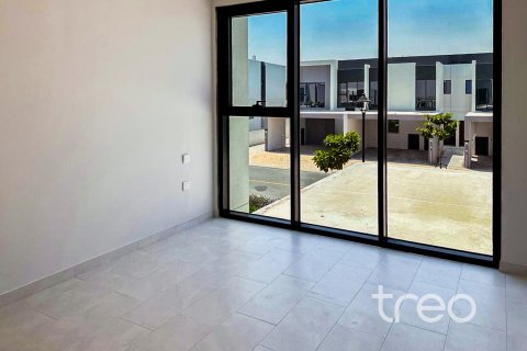 Снять в аренду таунхаус в Дубае: 4 спальни, 216.74м², № 124801 - фото 26