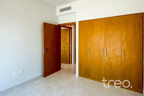 Снять в аренду таунхаус в Дубае: 4 спальни, 216.74м², № 124801 - фото 8