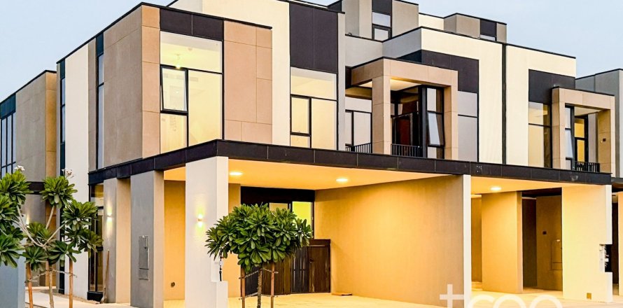 Villa in Mudon, Dubai 4 bedrooms, 229.28 sq.m. № 124799