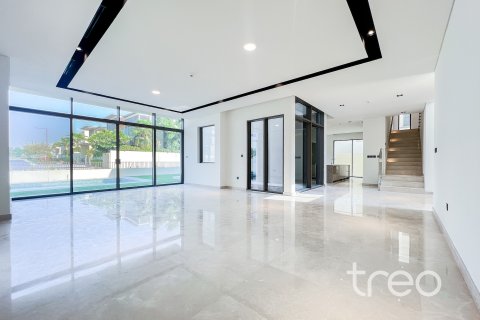 Villa in Dubai Hills Estate, Dubai 4 bedrooms, 499.07 sq.m. № 119660 - photo 2