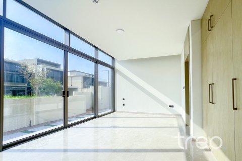 Villa in Dubai Hills Estate, Dubai 4 bedrooms, 499.07 sq.m. № 119660 - photo 13