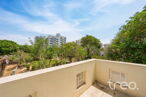 Villa en Quortaj, Al Furjan, Dubai, 6 dormitorios, 874.96 m², № 119319 - foto 13