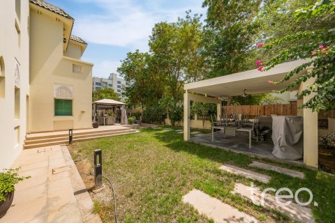 Villa en Quortaj, Al Furjan, Dubai, 6 dormitorios, 874.96 m², № 119319 - foto 23