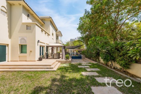 Villa en Quortaj, Al Furjan, Dubai, 6 dormitorios, 874.96 m², № 119319 - foto 24