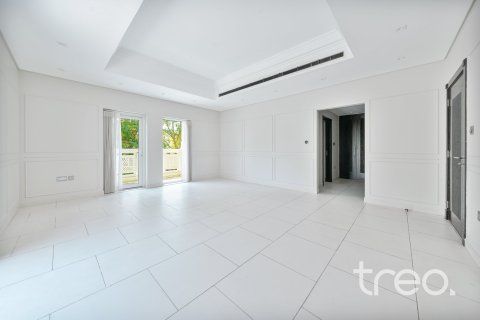 Villa en Quortaj, Al Furjan, Dubai, 6 dormitorios, 874.96 m², № 119319 - foto 12