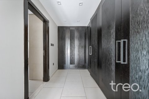 Villa en Quortaj, Al Furjan, Dubai, 6 dormitorios, 874.96 m², № 119319 - foto 9
