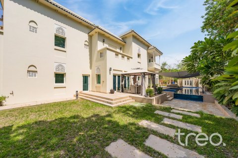 Villa en Quortaj, Al Furjan, Dubai, 6 dormitorios, 874.96 m², № 119319 - foto 25