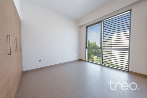 Villa in Dubai Hills Estate, Dubai 5 bedrooms, 349.04 sq.m. № 119317 - photo 6