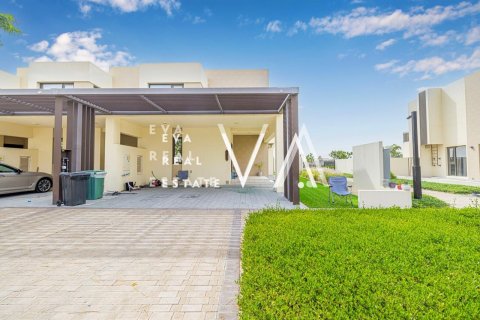 Снять в аренду виллу в Dubai South (Dubai World Central), Дубай: 4 спальни, 3253.82м², № 52724 - фото 24