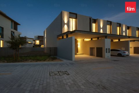 تاون هاوس في دبي 3 غرف نوم, 426 م² رقم 91960