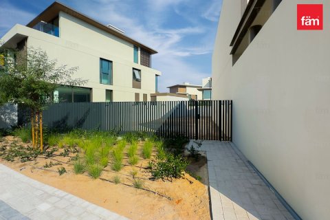 Townhouse in Dubai 3 bedrooms, 426 sq.m. № 91960 - photo 30