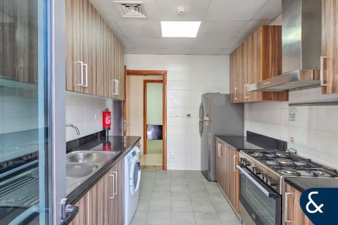 Apartamento en Downtown Dubai (Downtown Burj Dubai), Dubai, 2 dormitorios, 124 m², № 78769 - foto 2