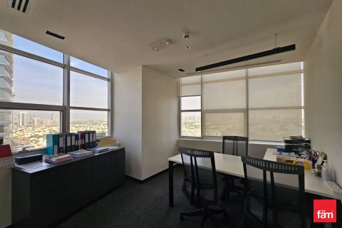 Bureau à Dubai, 157.1 m², № 91791 - photo 11