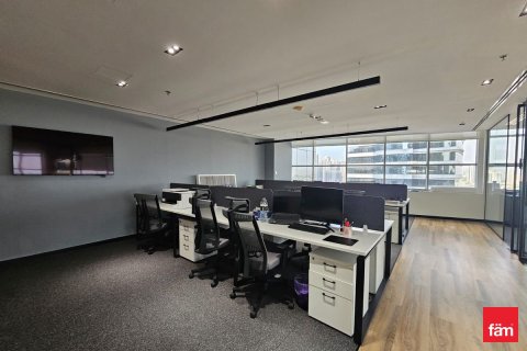 Bureau à Dubai, 157.1 m², № 91791 - photo 6