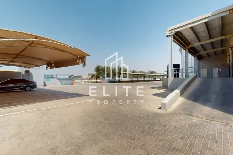 Entrepôt à Jebel Ali, Dubai, 5838 m², № 38891 - photo 18