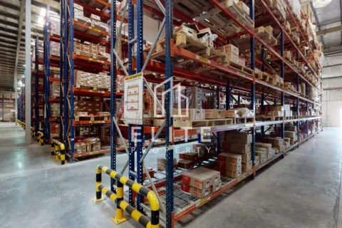 Entrepôt à Jebel Ali, Dubai, 5838 m², № 38891 - photo 3