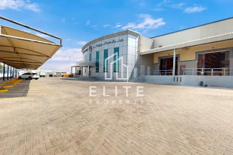 Entrepôt à Jebel Ali, Dubai, 5838 m², № 38891 - photo 6