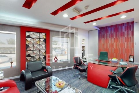 Almacén en Jebel Ali, Dubai, 5838 m², № 38891 - foto 12