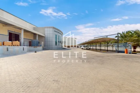 Entrepôt à Jebel Ali, Dubai, 5838 m², № 38891 - photo 5