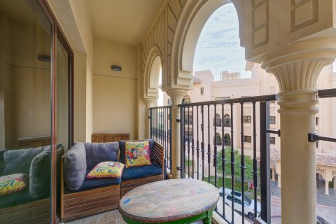 Apartment in Dubai 3 bedrooms, 179 sq.m. № 99351 - photo 15