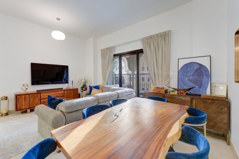 Apartment in Dubai 3 bedrooms, 179 sq.m. № 99351 - photo 2