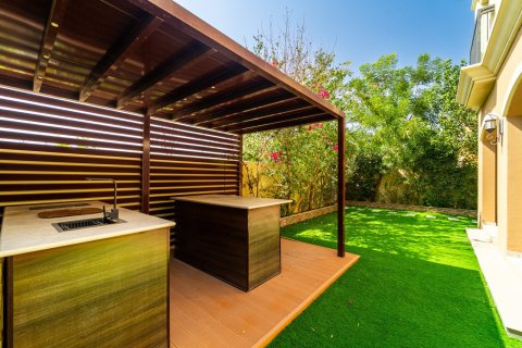 Adosado en Dubai, 3 dormitorios, 325 m², № 99353 - foto 8