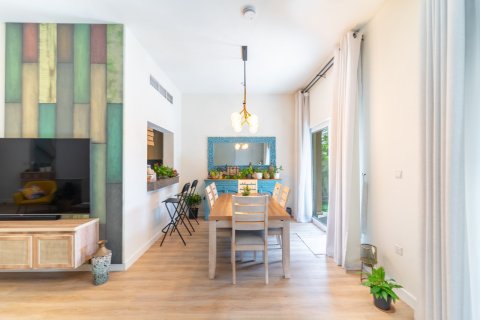 Adosado en Dubai, 3 dormitorios, 325 m², № 99353 - foto 6