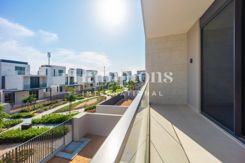 Villa en Arabian Ranches 3, Dubai, 4 dormitorios, 447.97826600 m², № 84018 - foto 29