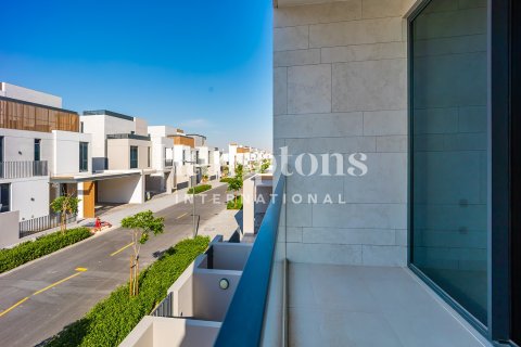 Villa en Arabian Ranches 3, Dubai, 4 dormitorios, 447.97826600 m², № 84018 - foto 30