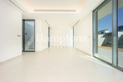 Villa en Arabian Ranches 3, Dubai, 4 dormitorios, 447.97826600 m², № 84018 - foto 6