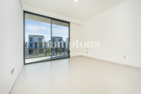 Villa en Arabian Ranches 3, Dubai, 4 dormitorios, 447.97826600 m², № 84018 - foto 16