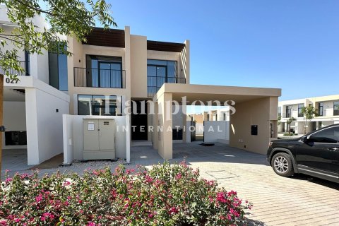 Снять в аренду виллу в Dubai South (Dubai World Central), Дубай: 4 спальни, 372.88012595м², № 92959 - фото 10
