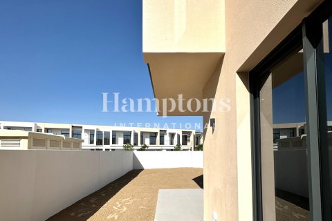 Снять в аренду виллу в Dubai South (Dubai World Central), Дубай: 4 спальни, 372.88012595м², № 92959 - фото 9