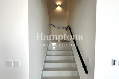 Снять в аренду виллу в Dubai South (Dubai World Central), Дубай: 4 спальни, 372.88012595м², № 92959 - фото 17