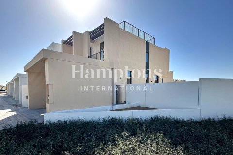 Снять в аренду виллу в Dubai South (Dubai World Central), Дубай: 4 спальни, 372.88012595м², № 92959 - фото 6