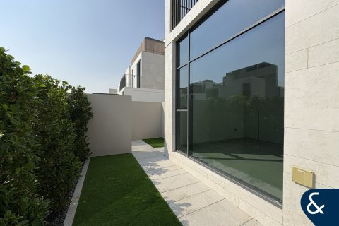 Villa en Arabian Ranches 3, Dubai, 4 dormitorios, 448 m², № 79085 - foto 18