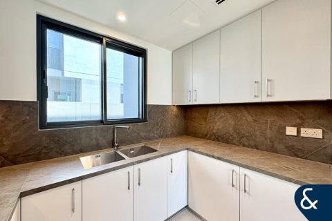 Villa en Arabian Ranches 3, Dubai, 4 dormitorios, 448 m², № 79085 - foto 5