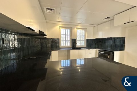 Снять в аренду квартиру в Dubai Land, Дубай: 2 спальни, 160м², № 79084 - фото 7