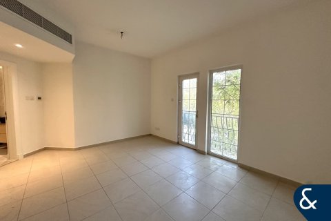 Снять в аренду квартиру в Dubai Land, Дубай: 2 спальни, 160м², № 79084 - фото 14