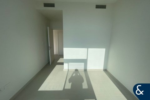 Villa in Dubai South (Dubai World Central), Dubai 4 bedrooms, 395 sq.m. № 79121 - photo 14